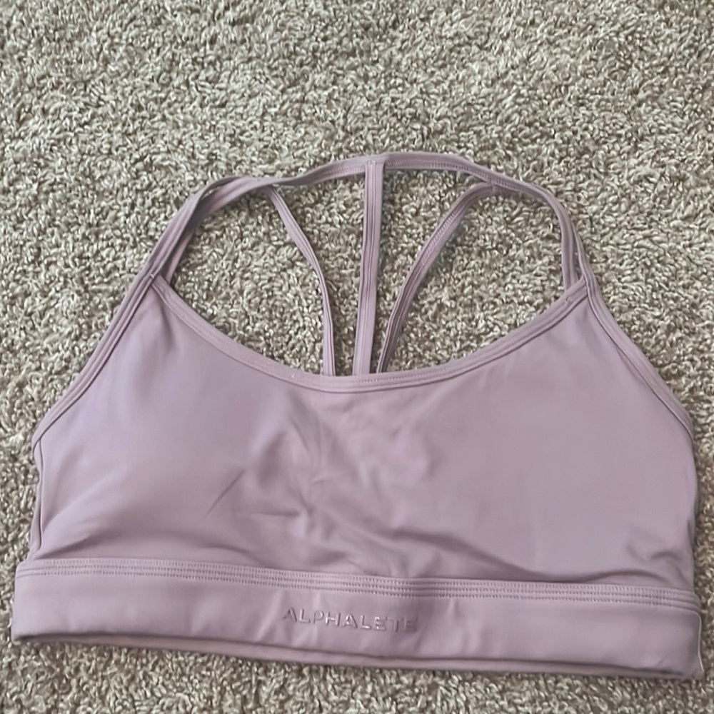 Alphalete sports bra